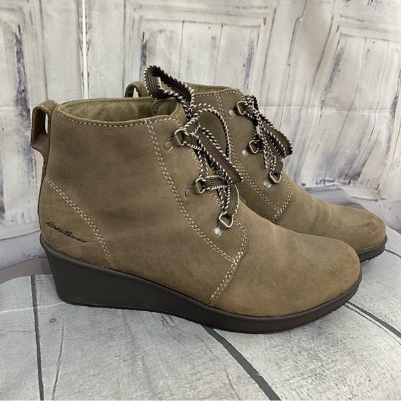 Eddie Bauer EVANESCE Tan Brown Wedge Lace Up Shoe Bootie Ankle Boot Size 9.5 - Picture 1 of 11